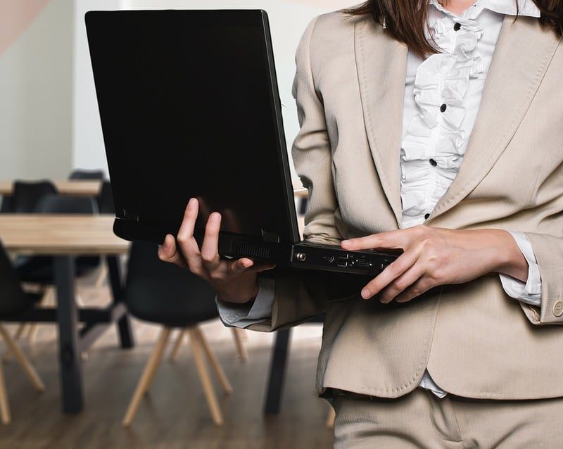 img-businesswoman-2817567_1280