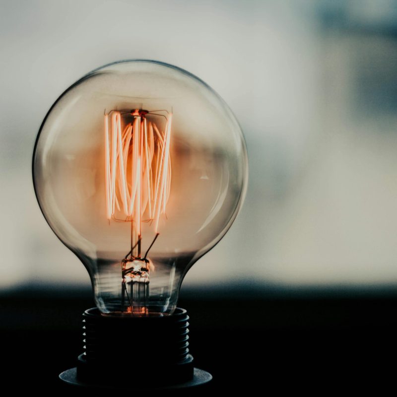 img-pexels-myca-2131539